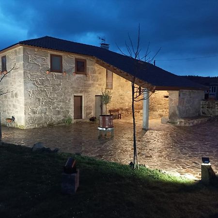 Albergue Aldea Da Pedreira Teo Exteriör bild